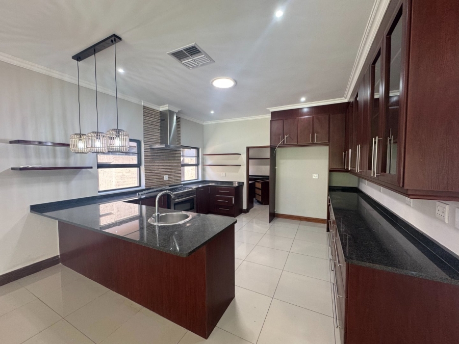 To Let 4 Bedroom Property for Rent in Pecanwood Estate North West